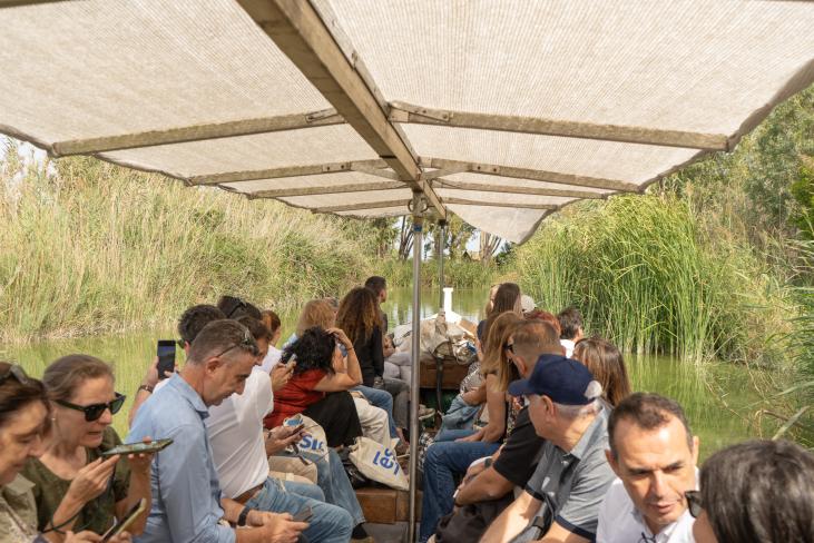 Paseo en barca albufera centros de enseñanza 