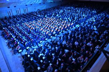 graduación-esic-barcelona-:-celebrar-lo-vivido-,-abrazar-lo-que-viene