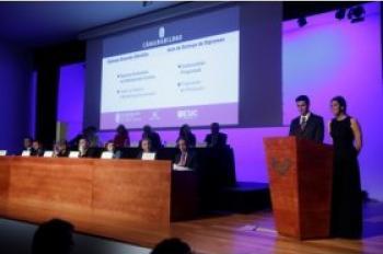 Los únicos activos que tenemos para hacer frente a los retos profesionales son la formación, la mente abierta y el coraje