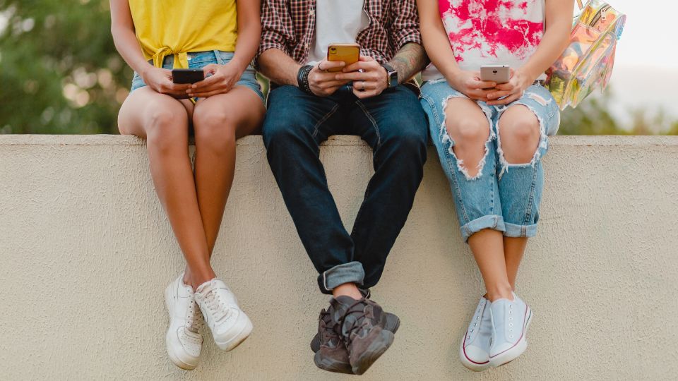 generación z marketing, experiencia de marca gen z, marketing emocional para jóvenes