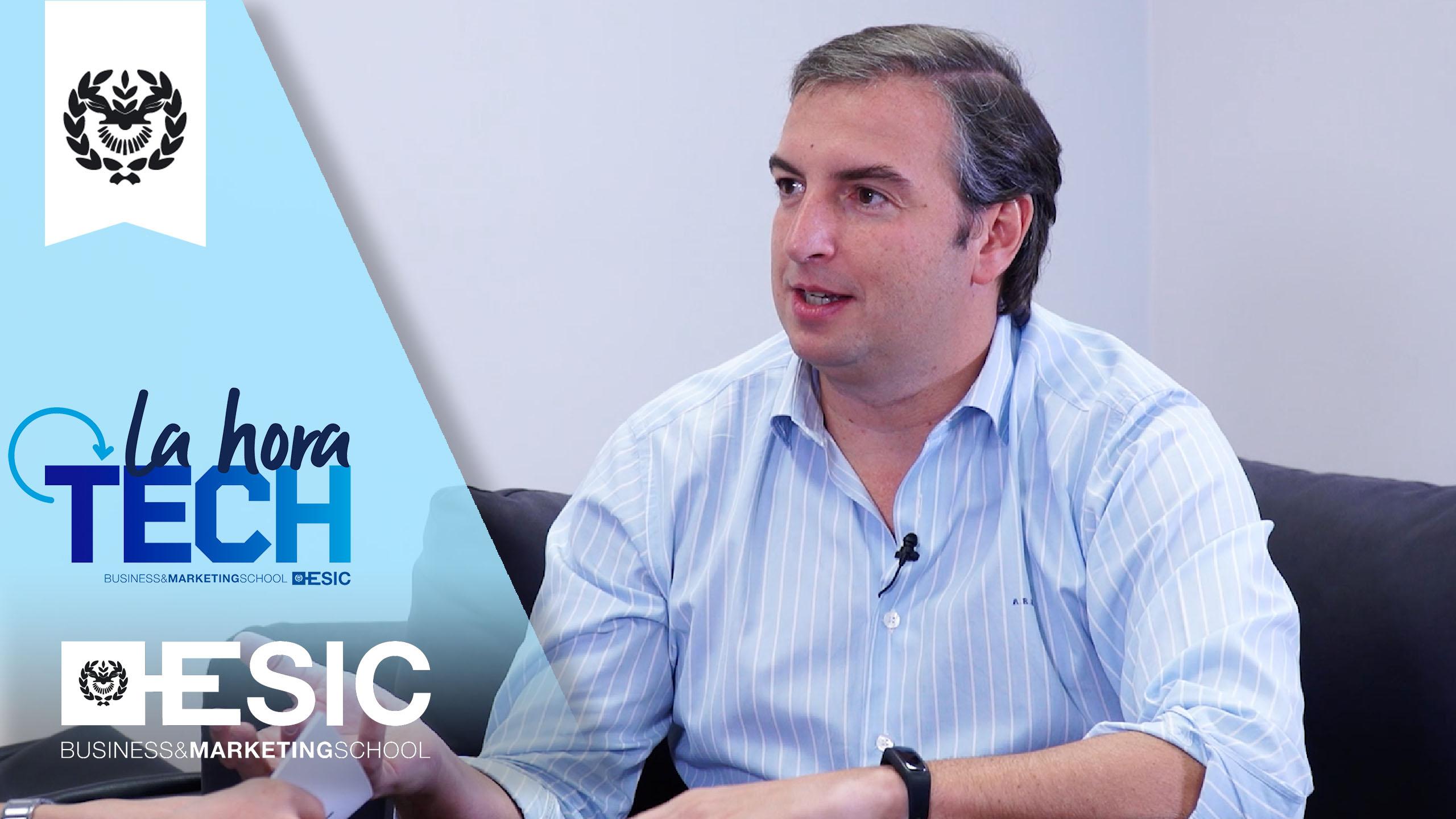 ¿Cómo podemos adelantarnos a las necesidades de los clientes? ¿Cómo podemos adelantarnos a las necesidades de los clientes?