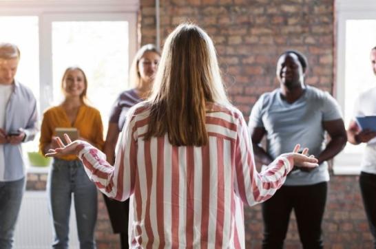 liderazgo participativo, líder participativo, que es el liderazgo participativo, características del liderazgo participativo