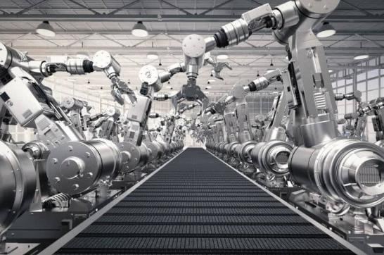Automatización y robótica industrial: opiniones sobre su impacto en el negocio y fuerza laboral