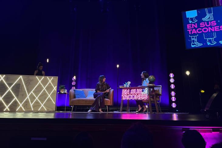 AJEV en sus tacones ESIC