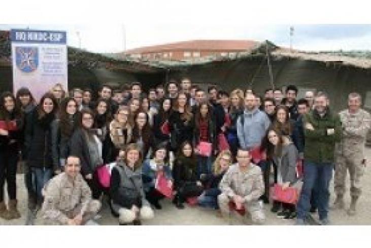 Alumnos De Comunicacion Y Marketing De Esic Valencia Visitan La Base De La Otan En Betera Escuela De Negocios Y Centro Universitario Esic