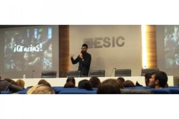 Valencia - La criatura creativa inspira a los alumnos de grado de ESIC