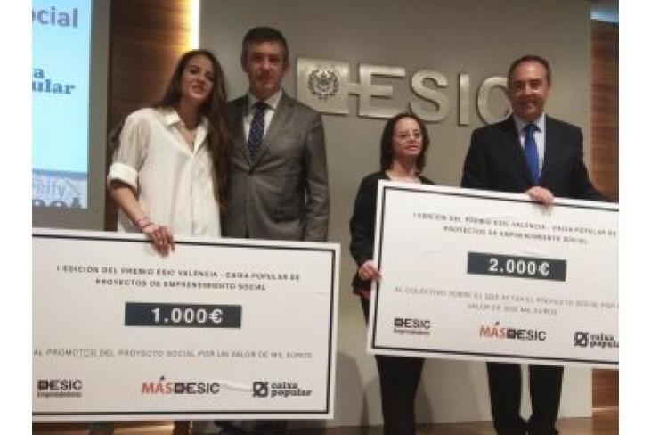 ESIC Valencia y Caixa Popular entregan el Premio de proyectos de Emprendimiento Social en el 4º Foro de Inversión
