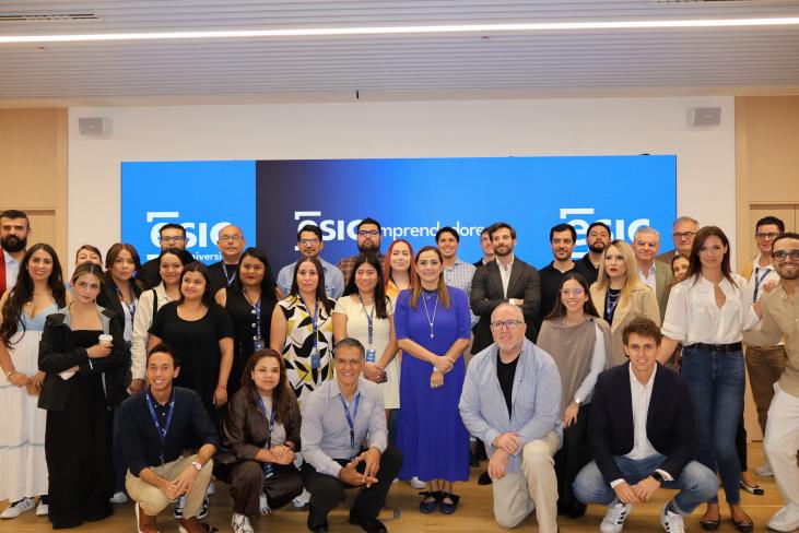 Entrepreneurial Experience x Professors