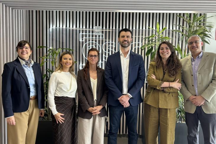 esic-y-sas-firman-un-convenio-de-colaboración-para-impulsar-la-formación-especializada-,-las-certificaciones-profesionales-y-el-desarrollo-del-talento-en-analítica-de-datos-e-inteligencia-artificial