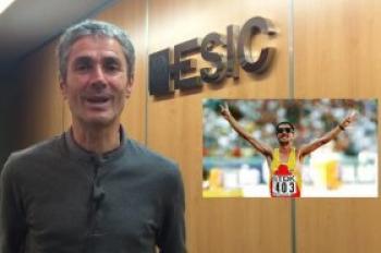 El campeón Martín Fiz da consejos a los corredores de la II Carrera Empresas ESIC