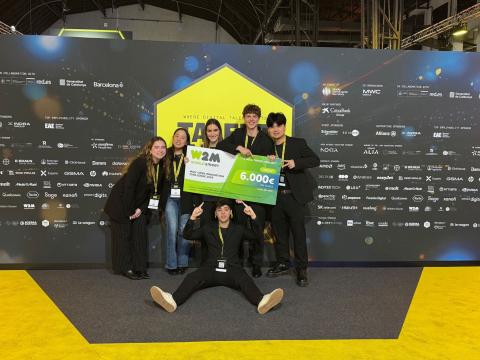 los-estudiantes-de-esic-barcelona-triunfan-en-el-hackathon-w2m-durante-el-talent-arena-2026